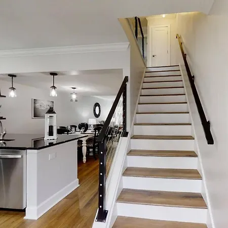 18 Courtside Villas-2